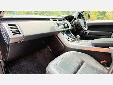 Land Rover Range Rover Sport 2.0 Range Rover Sport HSE Si4 Auto 4WD 5dr 9