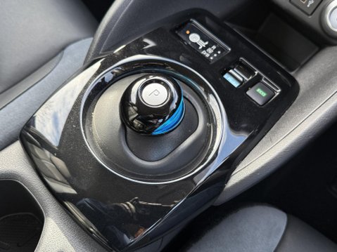 Nissan LEAF 39kWh Tekna Hatchback 5dr Electric Auto (150 ps) 47