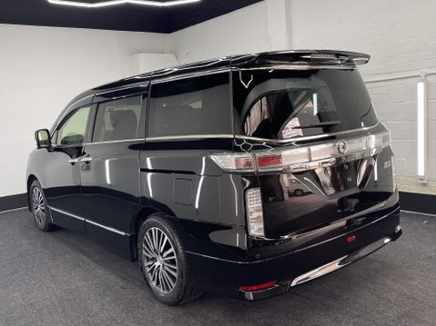 Nissan Elgrand E52 3.5 V6 4WD Highway Star, PNE52 6