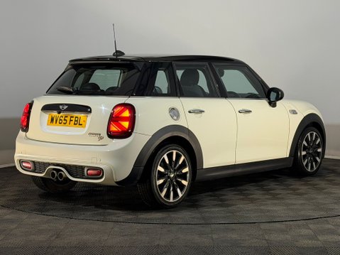 Mini Hatch COOPER SD 6