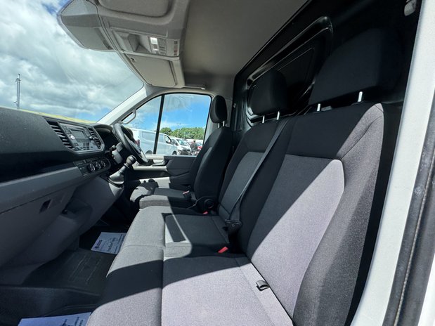 Volkswagen Crafter MWB L2H2 [SOLD CR] High Roof Startline Cr30 Air Con Sensors Euro 6 13