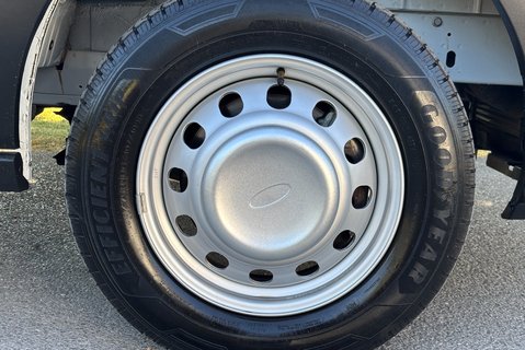 Ford Transit 350 Drw L3 130 ps Crew Cab Tipper - Air Conditioning 31