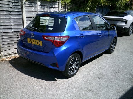 Toyota Yaris VVT-I ICON TECH ONLY 16,000 MILES FROM NEW 2