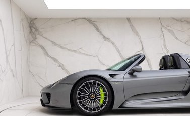 Porsche 918 Spyder 29