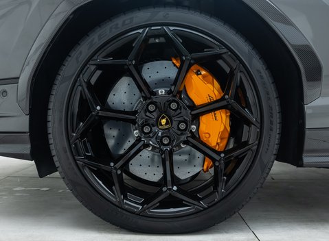 Lamborghini Urus PERFORMANTE 31