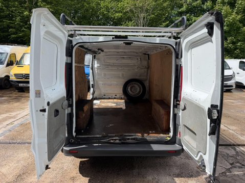 Vauxhall Vivaro 2.0 2900 CDTi Panel Van 4dr Diesel Manual FWD L3 (195 g/km, 113 bhp) 14