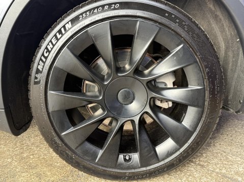 Tesla Model Y (Dual Motor) Long Range SUV 5dr Electric Auto 4WDE (384 bhp) 16
