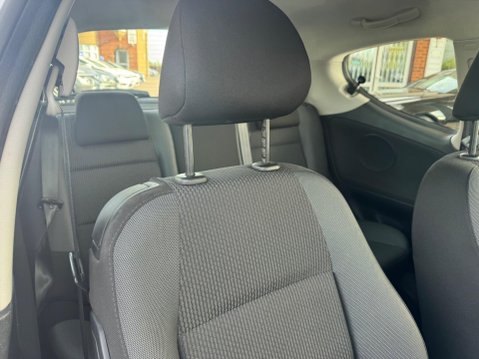 Peugeot 207 1.4 S Euro 5 3dr (A/C) 18