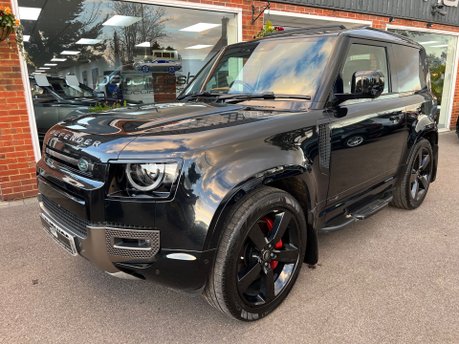 Land Rover Defender X MHEV 2