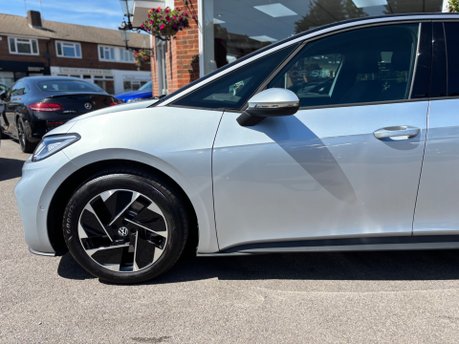 Volkswagen ID.3 Pro 59kWh Match Hatchback 5dr Electric Auto (204 ps) 5