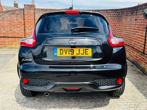 Nissan Juke 1.6 Bose Personal Edition SUV 5dr Petrol Manual Euro 6 (112 ps) 4
