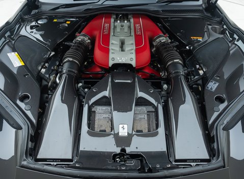 Ferrari 812 Superfast 42