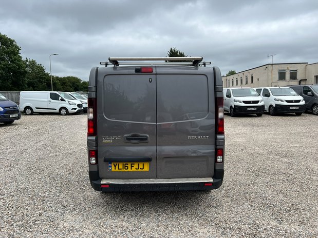Renault Trafic LWB L2H1 Low Roof Sport 296 Air Con Nav Sensors EU 7