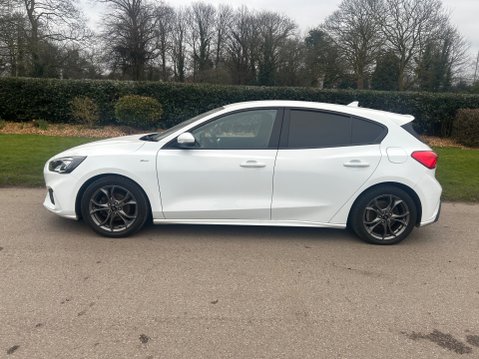 Ford Focus ST-LINE 4