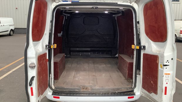Ford Transit Custom SWB L1H1 Low Roof Professional 300 Alloys EURO 6 NO VAT 5