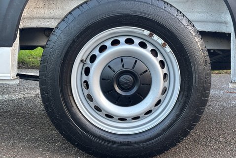 Volkswagen Crafter CR35 140 ps Tdi L2 H2 Trendline Panel Van - No VAT 31