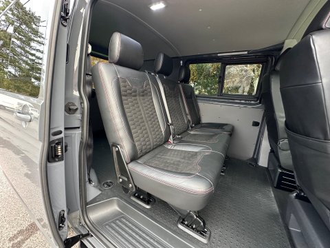 Volkswagen Transporter 2.0 BiTDI T32 Sportline Black Edition Kombi DSG FWD SWB Euro 6 (s/s) 5dr 7