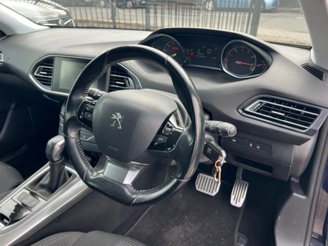 Peugeot 308 1.2 PureTech Allure EAT Euro 6 (s/s) 5dr 18