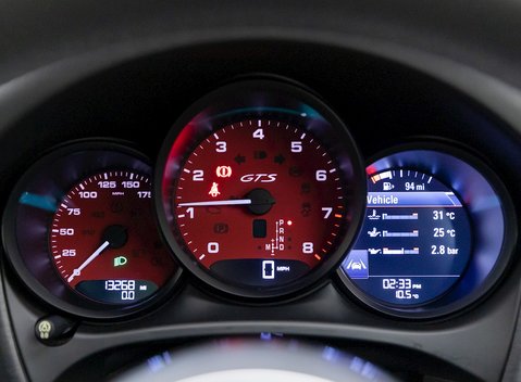 Porsche Macan GTS 18