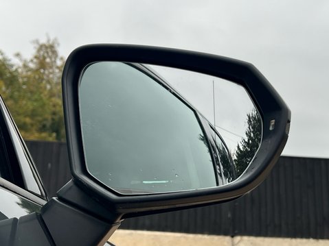 Audi Q2 TFSI SE 38
