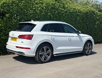 Audi Q5 2.0 TFSI S line SUV 5dr Petrol S Tronic quattro Euro 6 (s/s) (252 ps) 4