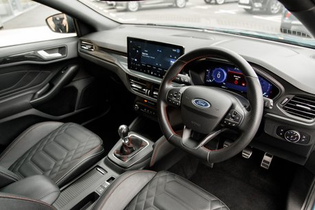Ford Focus ST-LINE X