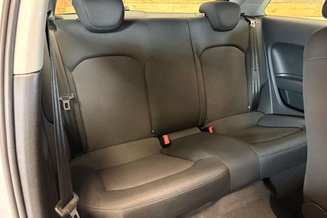 Audi A1 1.2 TFSI SE Hatchback 3dr Petrol Manual Euro 5 (s/s) (86 ps) 66