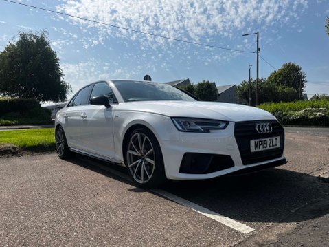 Audi A4 2.0 A4 Black Edition 35 TFSI Semi-Auto 4dr 32