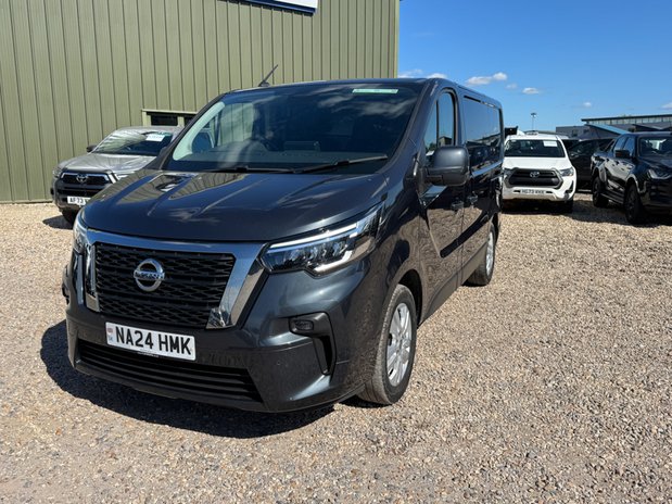 Nissan Primastar SWB L1H1 [ SOLD MT ] Low Roof Tekna Air Con Alloys Camera Sensors EURO 6 NO 2