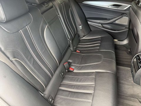 BMW 5 Series 2.0 520i M Sport Auto 5dr 28
