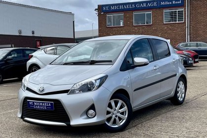 Toyota Yaris 1.5 Yaris T4 Hybrid CVT 5dr