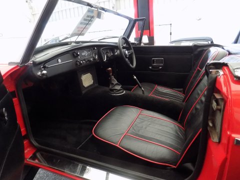 MG MGB MKII ROADSTER 23