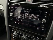 Volkswagen Golf GTI PERFORMANCE TSI DSG 76