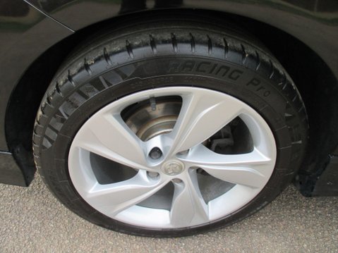 Vauxhall Insignia 1.5i Turbo SRi VX Line Nav Sports Tourer Euro 6 (s/s) 5dr 10