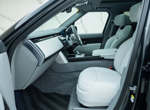 Land Rover Range Rover P615 SV LWB 24