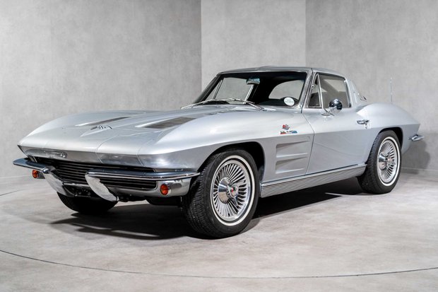 Chevrolet Corvette Stingray SPLIT WINDOW MANUAL FUELIE. FULL RESTO. MATCHING NUMBERS. IMMACULATE. 3