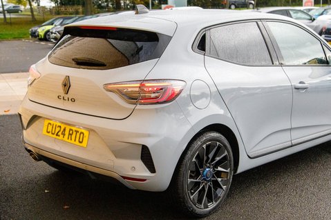 Renault Clio ESPRIT ALPINE TCE 8