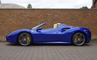 Ferrari 488 Spider 8