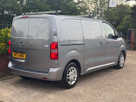 Vauxhall Vivaro 1.5 Vivaro 2700 Sportive S/S 18