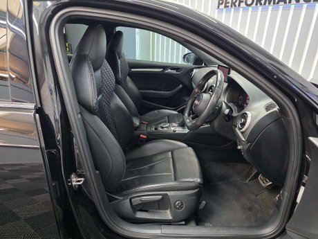 Audi S3 2.0 TFSI Black Edition Sportback 5dr Petrol S Tronic quattro Euro 6 (s/s) ( 21