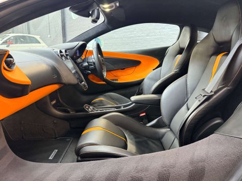 McLaren 570S 3.8T V8 Coupe 2dr Petrol SSG Euro 6 (s/s) (570 ps) 32