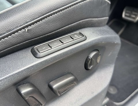 Volkswagen Tiguan 2.0 Tiguan R-Line TDI Semi-Auto 5dr 35
