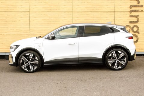 Renault Megane ICONIC 13
