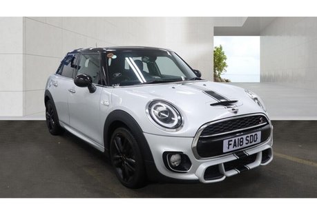 Mini Hatch 2.0 Cooper S Hatchback 5dr Petrol Steptronic Euro 6 (s/s) (192 ps)