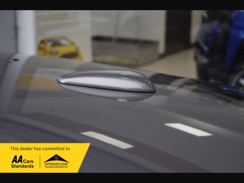 Jaguar XF 3.0 XF Premium Luxury V6 Auto 4dr 26