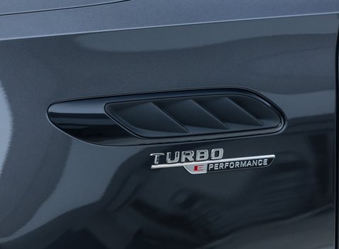 Mercedes-Benz C63 AMG S E NIGHT EDITION PREMIUM PLUS 34