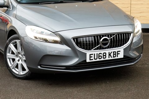 Volvo V40 T2 INSCRIPTION 10