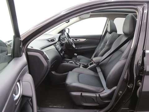 Nissan Qashqai 1.5 dCi Tekna Euro 6 (s/s) 5dr 23