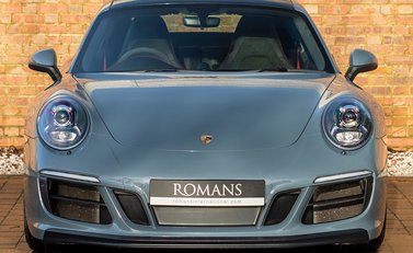 Porsche 911 (991.2) Carrera 4 GTS 4