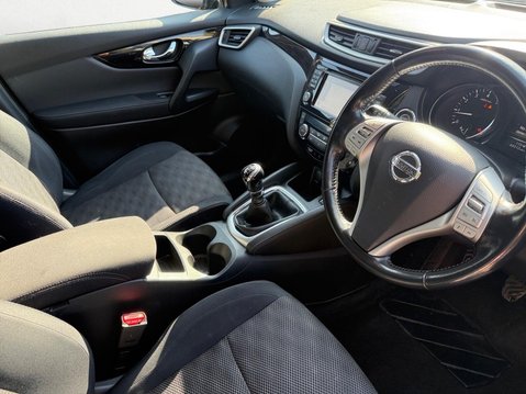 Nissan Qashqai 1.2 DIG-T n-tec+ 2WD Euro 5 (s/s) 5dr 15
